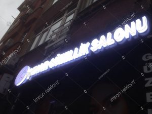 isikli-guzellik-salonu-tabelasi